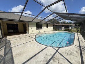 7908 Knight Dr in New Port Richey, FL - Building Photo - Building Photo