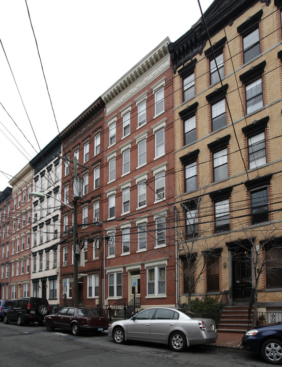 921 Park Ave in Hoboken, NJ - Foto de edificio