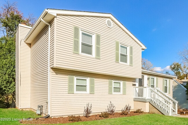 4303 Accomack Dr in Louisville, KY - Building Photo - Building Photo