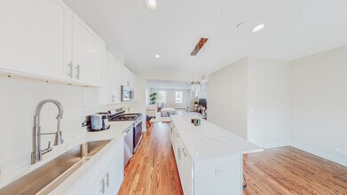 516 Highlands Pkwy in Itasca, IL - Building Photo - Building Photo