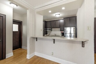 Cambridge Manor in Milwaukee, WI - Foto de edificio - Building Photo