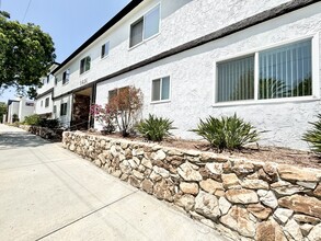 3401 Ocean Park Blvd in Santa Monica, CA - Building Photo - Building Photo