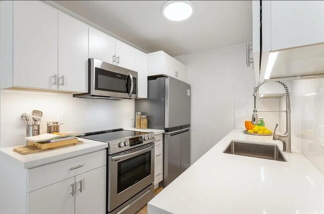 1700 Gough St in San Francisco, CA - Building Photo - Building Photo