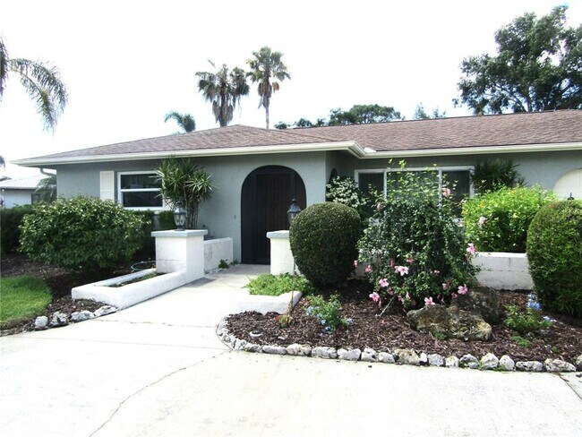 4700 Greencroft Rd in Sarasota, FL - Building Photo - Building Photo