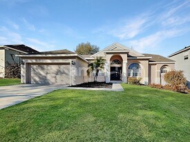 8813 Scenic Vista Ct in Orlando, FL - Building Photo