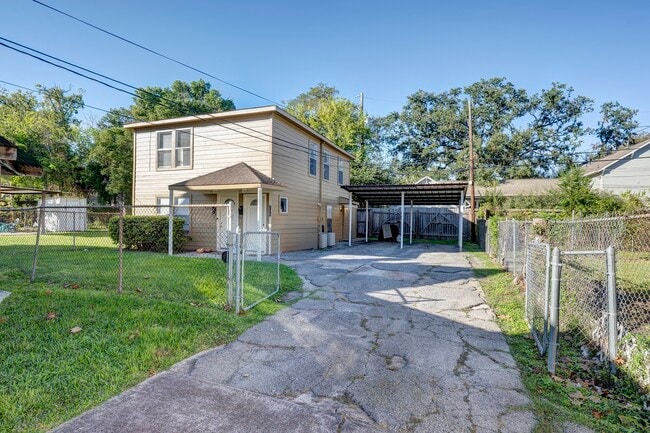 309 Second St