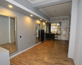 Francine Apartments in San Francisco, CA - Building Photo - Interior Photo