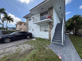 1646 NW 2nd St in Miami, FL - Building Photo