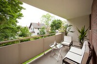 Lord Simcoe Apartments photo'