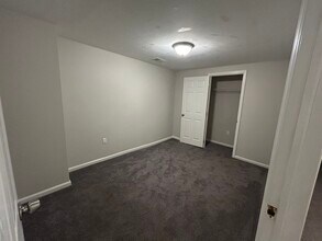 618 Maplewood Ave, Unit Apartment 3 in Ambridge, PA - Building Photo - Building Photo