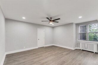 49 E Cliveden St in Philadelphia, PA - Building Photo - Building Photo