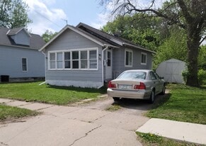 25 22nd St SE in Mason City, IA - Building Photo