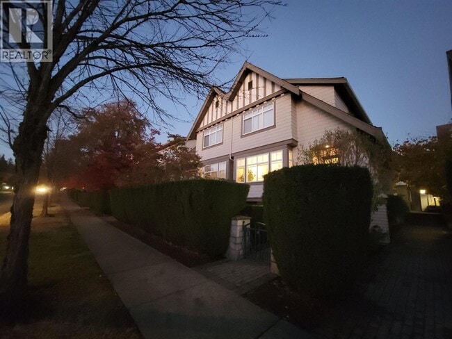 property at 5389 Larch St