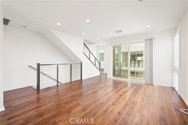 property at 1533 Sullivan Ave