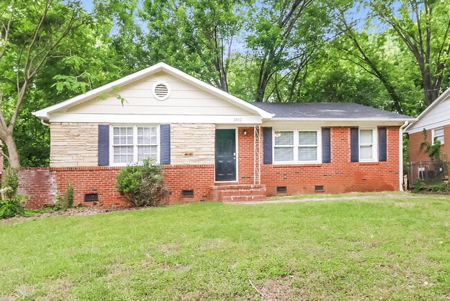 property at 2812 Denview Ln