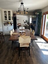 1052 Calle Jazmin in Thousand Oaks, CA - Building Photo - Building Photo