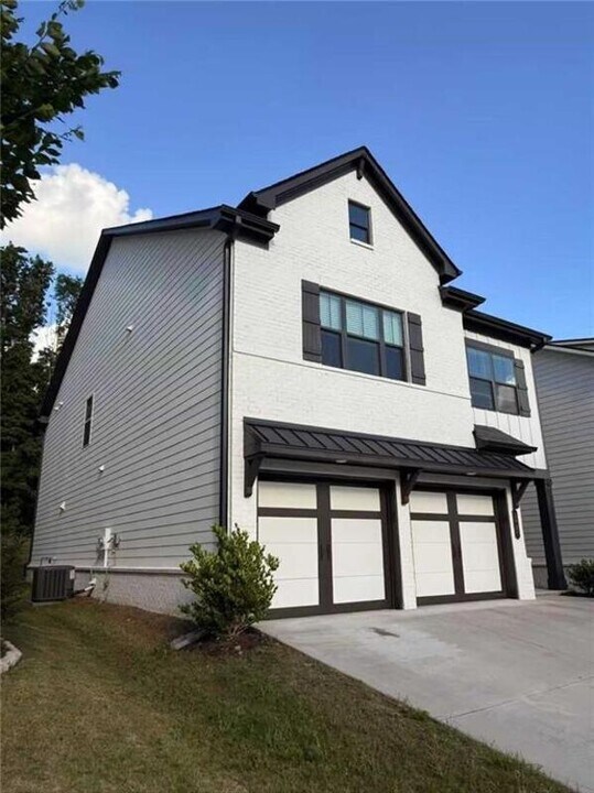 1923 Westfall Lndg in Auburn, GA - Building Photo