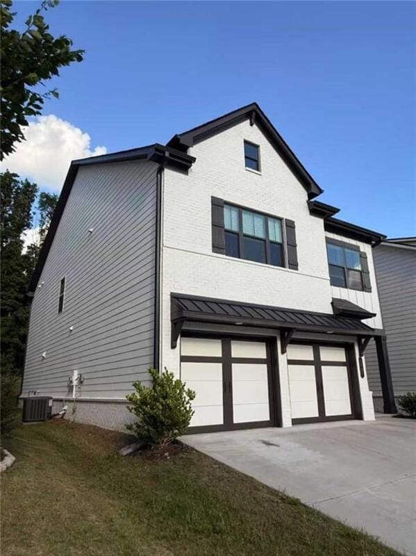 property at 1923 Westfall Lndg
