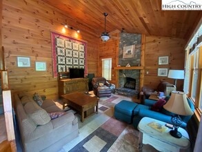 476 Ballou Mills Rd in Grassy Creek, NC - Building Photo - Building Photo