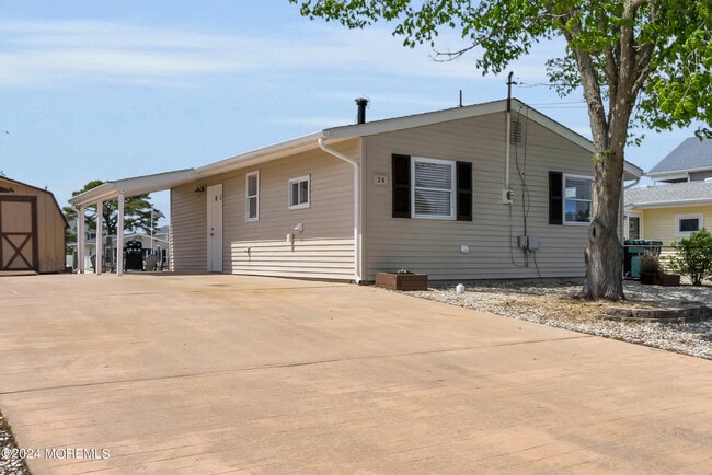 26 S Spinnaker Dr in Little Egg Harbor Township, NJ - Building Photo - Building Photo