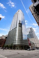 600 N Fairbanks Ct in Chicago, IL - Building Photo