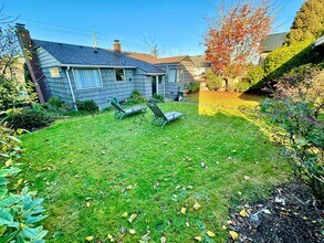 8054 29th Ave NW in Seattle, WA - Building Photo - Building Photo