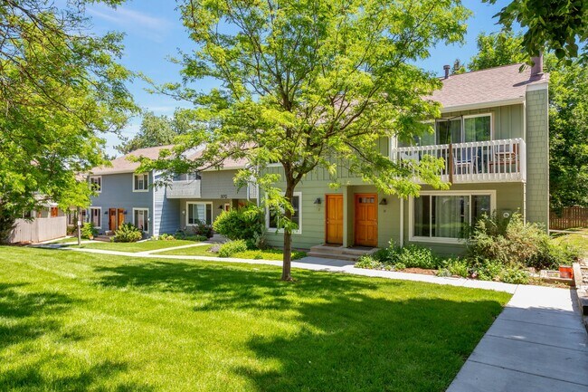 3870 Broadway St, Unit 16 in Boulder, CO - Foto de edificio - Building Photo