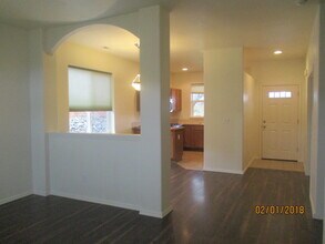 655 Callahan Dr in Roseburg, OR - Building Photo - Building Photo