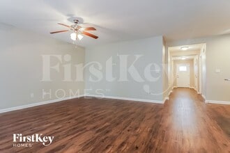 549 Waterstone Dr in Montevallo, AL - Foto de edificio - Building Photo