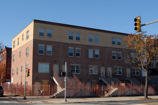 3000 N Broad St Apartments