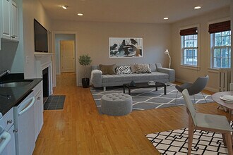 23 Chauncy St, Unit 21 Chauncey- unit 1 in Cambridge, MA - Building Photo - Building Photo