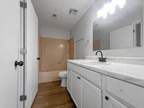 1303-1311 Santa Fe Cir in Jonesboro, AR - Building Photo - Building Photo