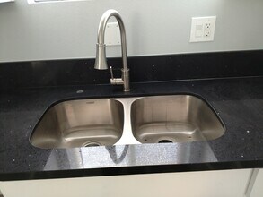 3961 Halldale Ave, Unit 1 in Los Angeles, CA - Building Photo - Building Photo