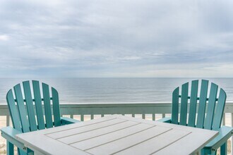 502 Pelican Ct in Kure Beach, NC - Foto de edificio - Building Photo