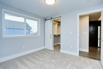 Highridge Apartment Homes in Everett, WA - Building Photo - Interior Photo