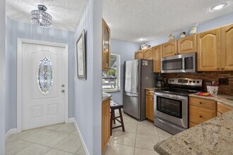 3402 Theo Way in West Palm Beach, FL - Building Photo - Building Photo