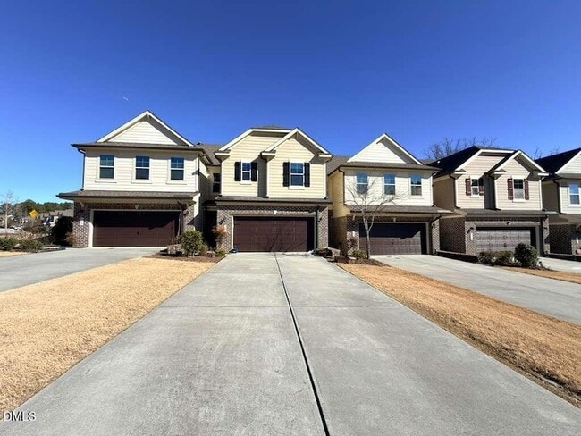 305 Alamosa Pl in Cary, NC - Building Photo - Building Photo