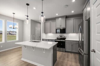 5339 Bellflower Hls in Nashville, TN - Foto de edificio - Building Photo