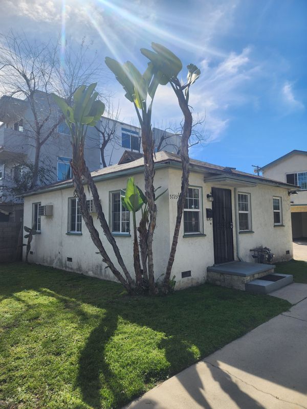 property at 5723 Fair Ave