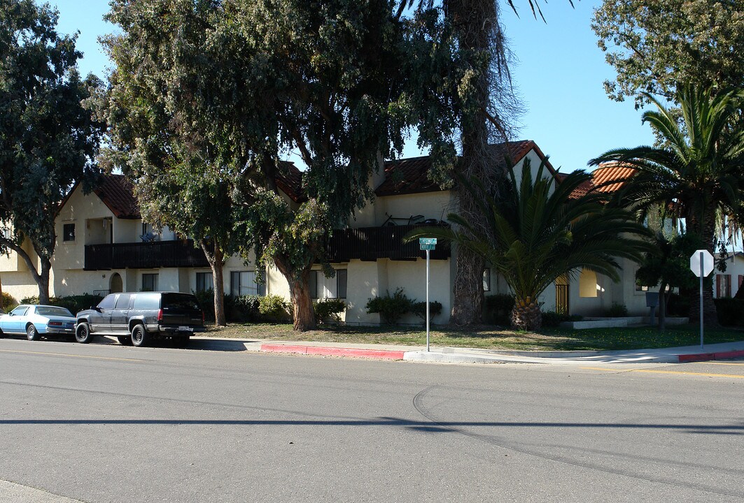 301 N J St in Lompoc, CA - Building Photo