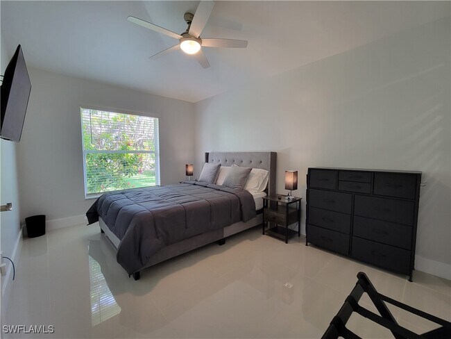 property at 237 SW 47th St