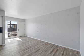 5570 E Hampton St, Unit 211 in Tucson, AZ - Building Photo - Building Photo