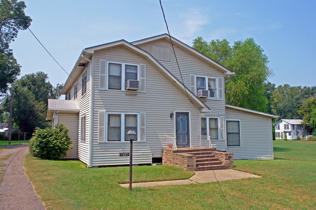 2802 Barksdale Blvd in Bossier City, LA - Building Photo - Building Photo