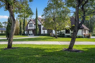 12434 Quercus Ln in Wellington, FL - Foto de edificio - Building Photo