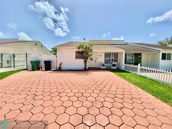 property at 416 SW 96th Ct