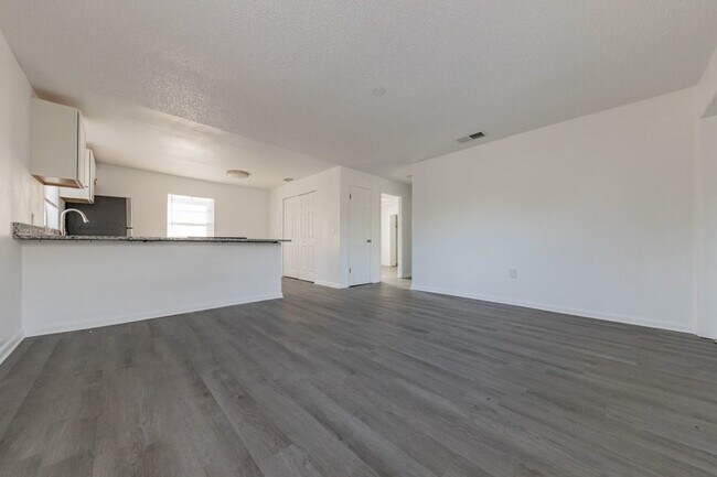 151 Avenue C SE in Winter Haven, FL - Building Photo - Building Photo