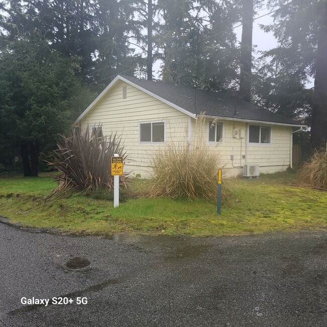 property at 200 W Park Ave