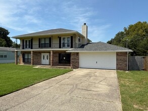 715 Dale Pl in Fort Walton Beach, FL - Building Photo - Building Photo