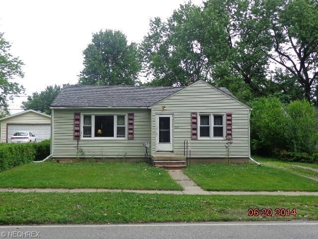 267 16th St in Elyria, OH - Building Photo - Building Photo
