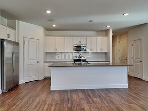 9165 Ribbon Mdw Ct in Las Vegas, NV - Building Photo - Building Photo